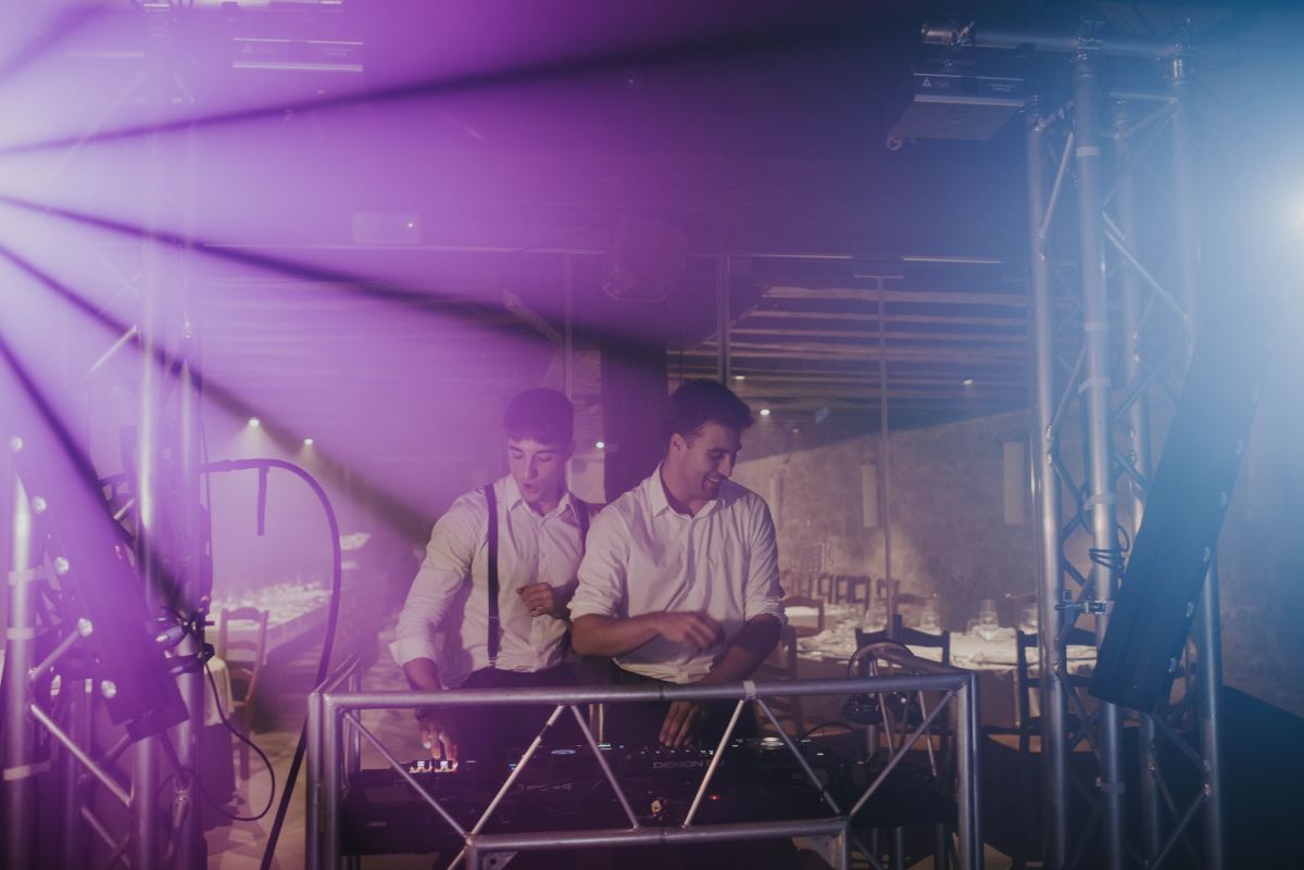 DJ y LightJockey en directo - Sonido Norte bodas